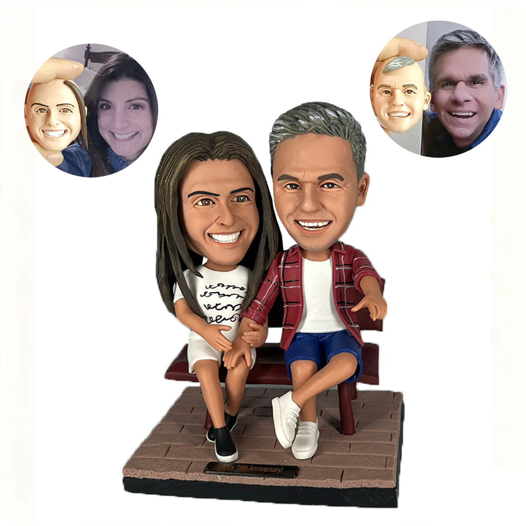 Unique Keepsake: Handmade Custom Bobblehead Dolls, Crafting Exclusive Memories for American Customers