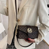 Retro letter buckle crossbody bag - 