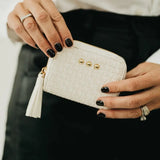 Casual Chic Woven Vegan Leather Wallet: Compact Zip-Around Coin Purse