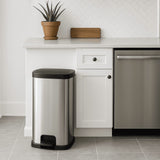Mainstays Kitchen Trash Can, 13.2 Gallon Plastic Step Garbage Bin with Lid, Silver